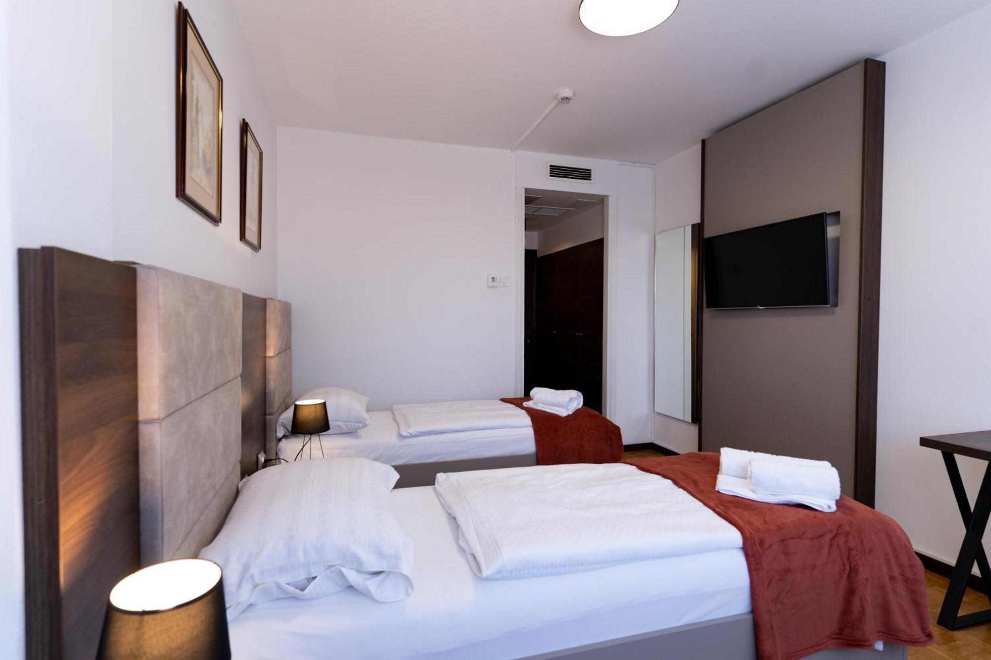 Artearia Hotel بييلوفار المظهر الخارجي الصورة